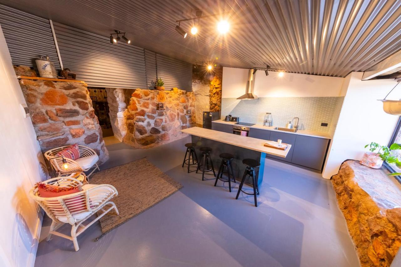 White Cliffs Accommodation -Daybreak Dugout - Unique Cave House Екстериор снимка