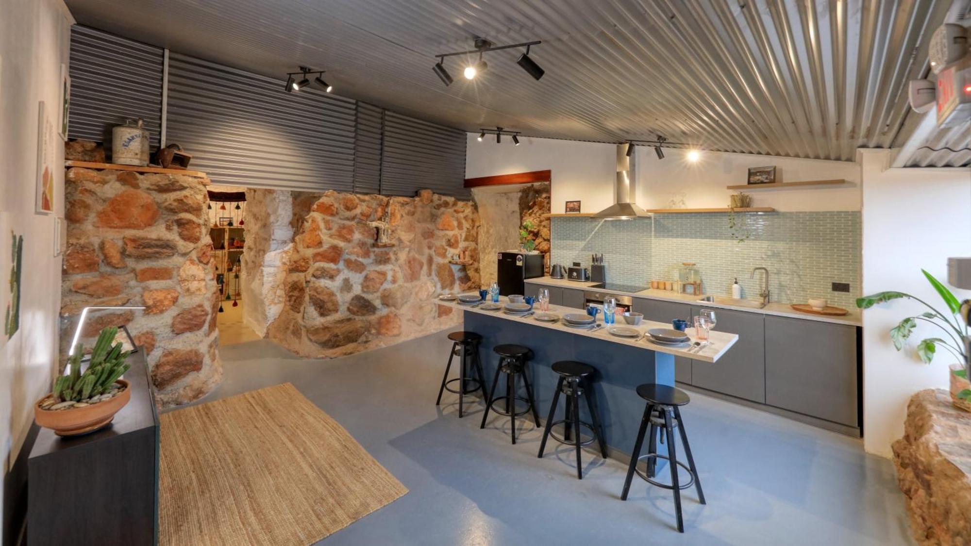 White Cliffs Accommodation -Daybreak Dugout - Unique Cave House Екстериор снимка